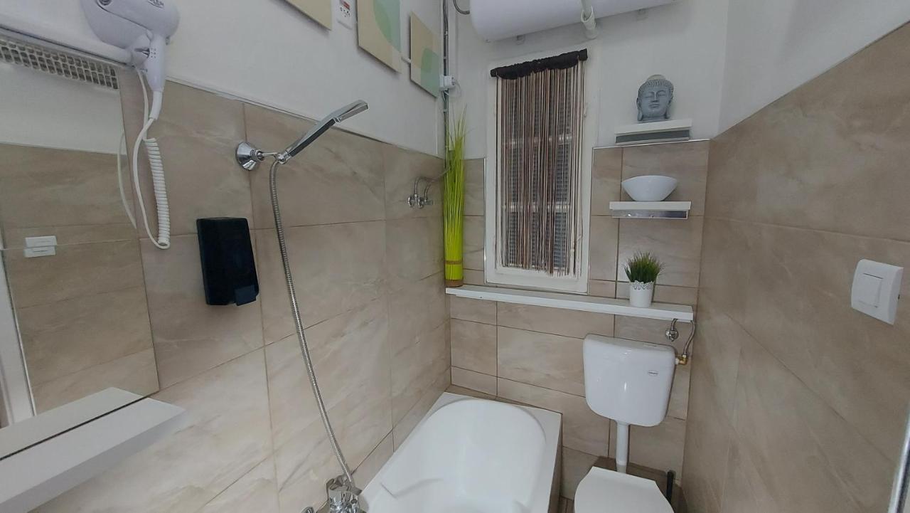 Gecko Centrum Studio Apartman Budapest Exterior foto